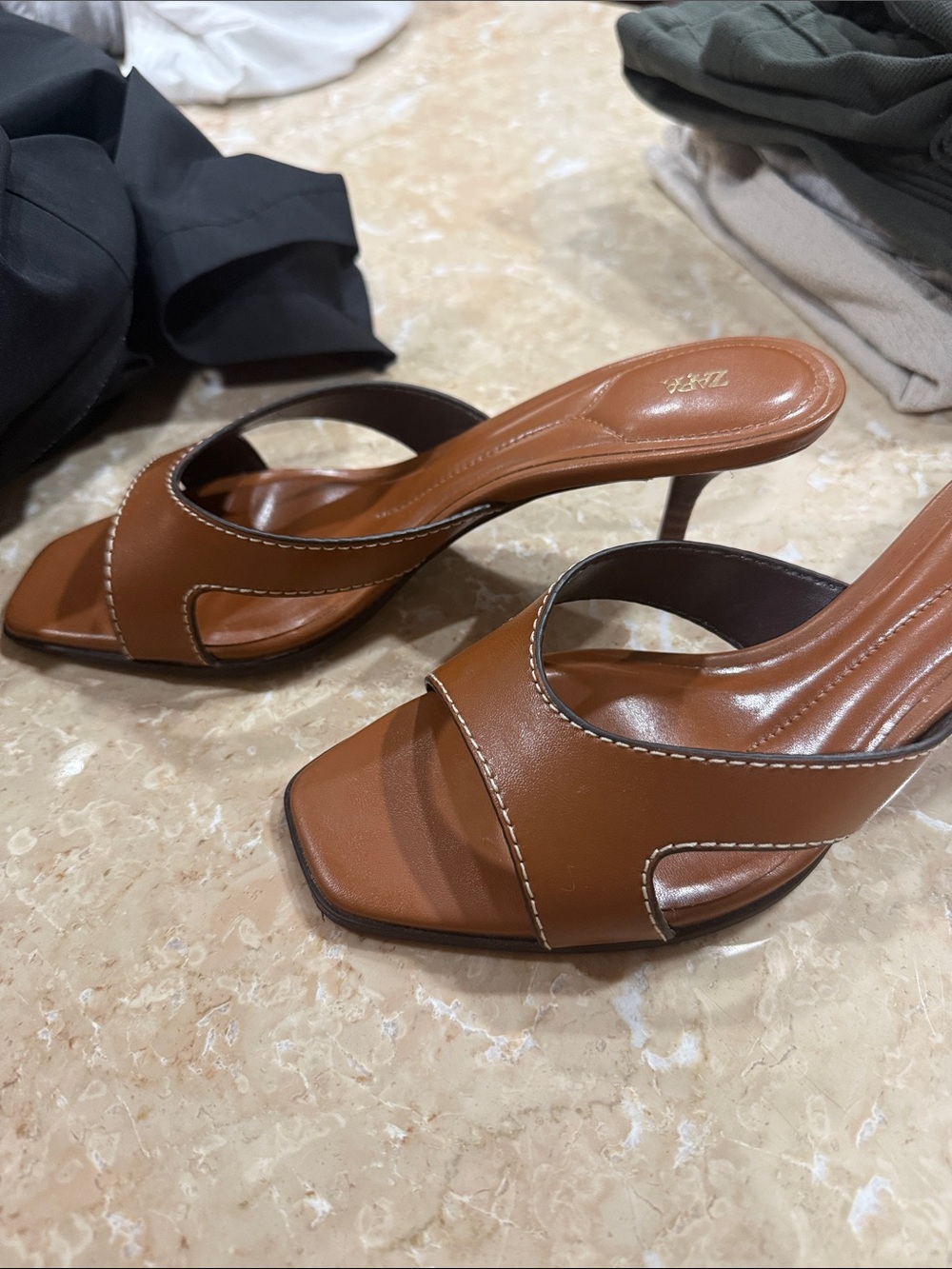 Zara Tan Brown Open-Toe Kitten Heel Slide - Picture 3 of 4